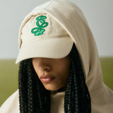 CREAM BASEBALL CAP WITH GREEN EMBROIDERY