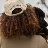 CREAM BASEBALL CAP WITH GREEN EMBROIDERY
